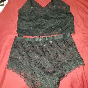 Torrid Bralette Crop top and high waisted panty 0
